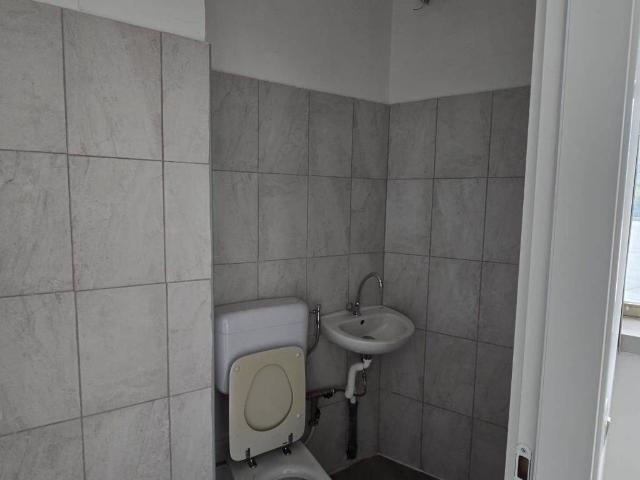 Locale Commerciale in affitto a Zona Nord, Brescia