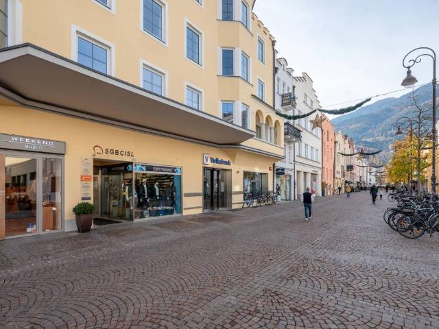 Locale Commerciale in affitto a Eisacktal - Valle Isarco, Trentino-Alto Adige/Südtirol