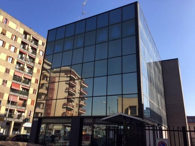 Locale Commerciale in affitto a Zona Omogenea Milano Nord, Bresso
