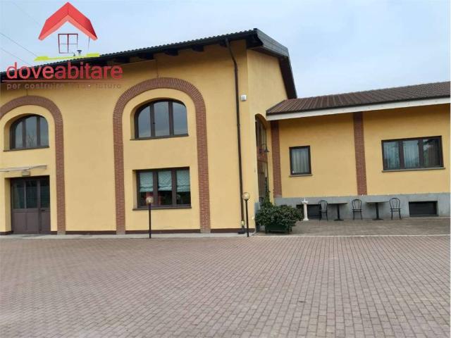 Locale Commerciale in affitto a Piemonte, Torino