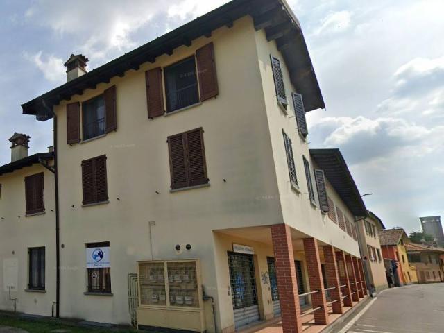 Locale Commerciale in affitto a Brignano Gera D'adda, Lombardia