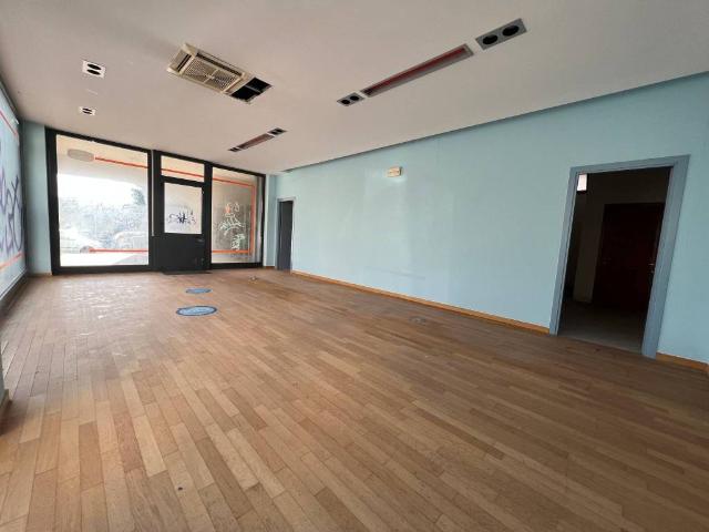 Locale Commerciale in affitto a Commenda, Puglia
