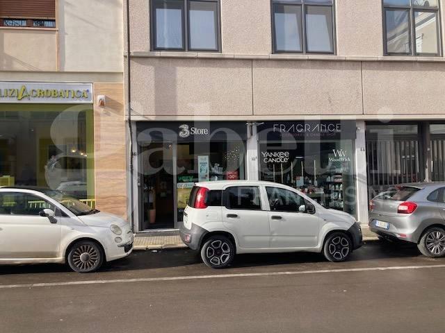 Locale Commerciale in affitto a Centro, Puglia