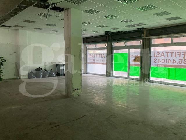 Locale Commerciale in affitto a Commenda, Puglia