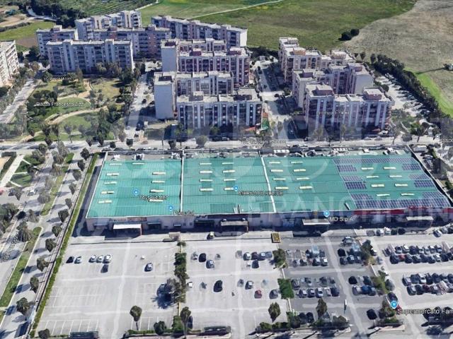 Locale Commerciale in affitto a Paradiso, Puglia