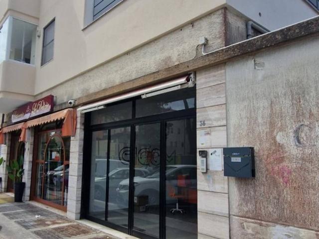 Locale Commerciale in affitto a Santa Chiara, Puglia