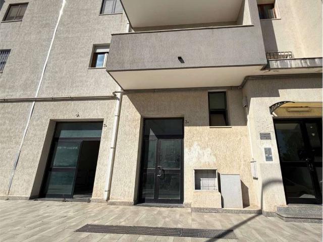 Locale Commerciale in affitto a Sant'Angelo, Puglia