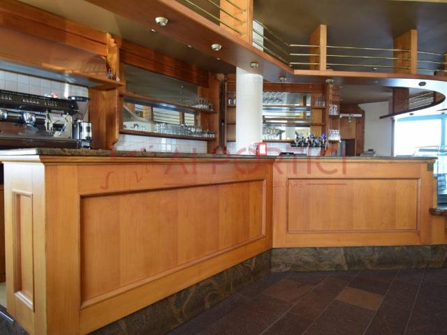 Locale Commerciale in affitto a Campagnola, Brugine