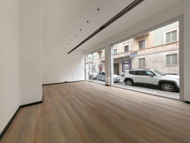 Locale Commerciale in affitto a Busto Arsizio, Lombardia