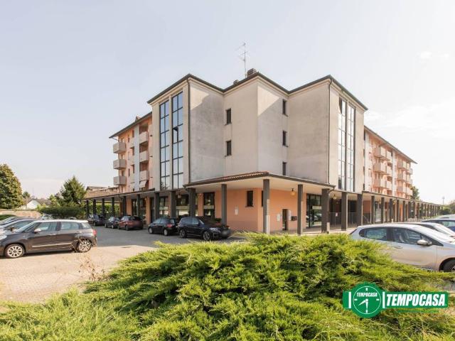 Locale Commerciale in affitto a Busto Arsizio, Lombardia