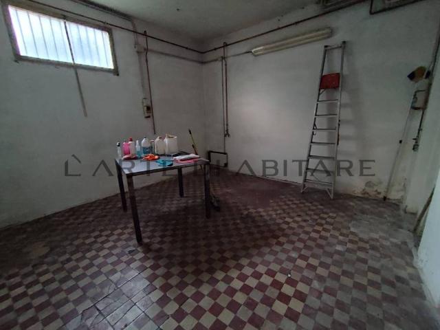 Locale Commerciale in affitto a Cadoneghe, Mejaniga