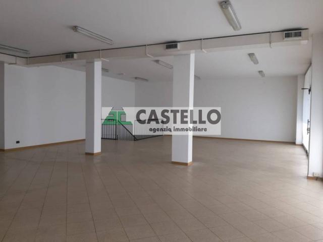Locale Commerciale in affitto a Cadoneghe, Mejaniga