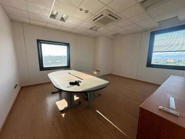 Locale Commerciale in affitto a Mulinu Becciu, Cagliari