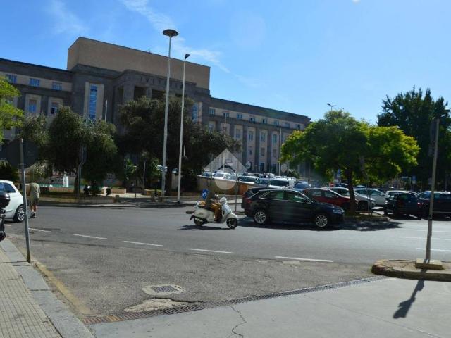 Locale Commerciale in affitto a Monte Urpinu, Cagliari