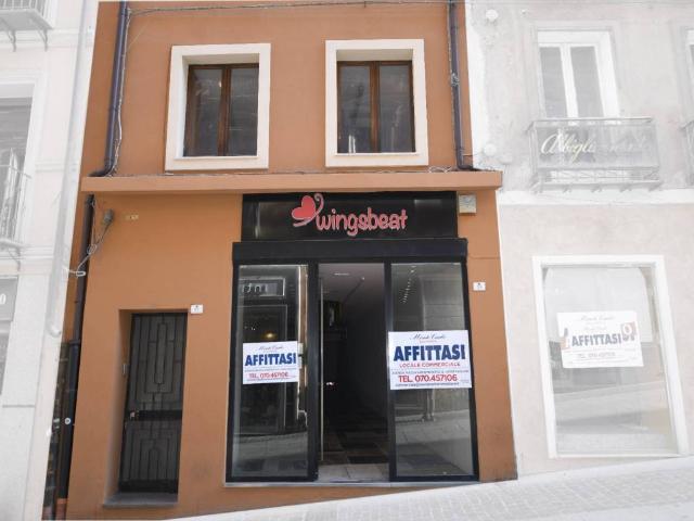 Locale Commerciale in affitto a Lapola/Marina, Cagliari