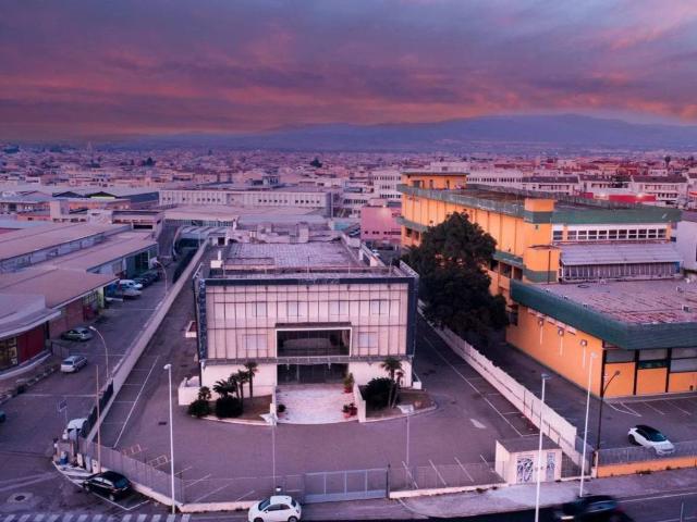 Locale Commerciale in affitto a Fonsarda, Cagliari
