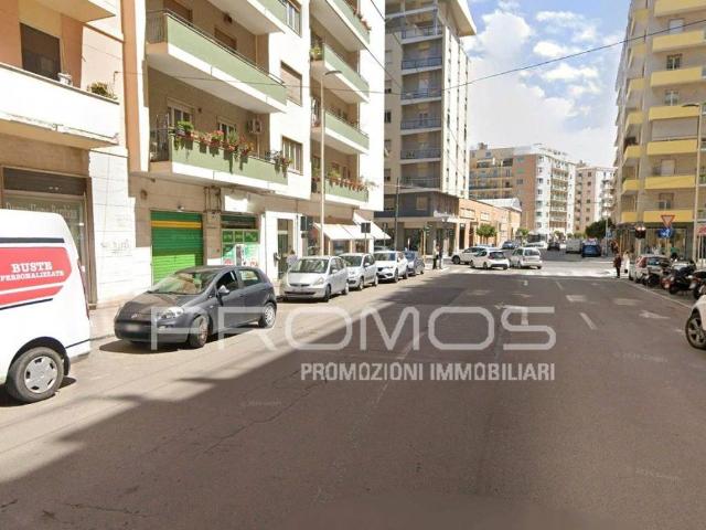 Locale Commerciale in affitto a San Benedetto, Cagliari