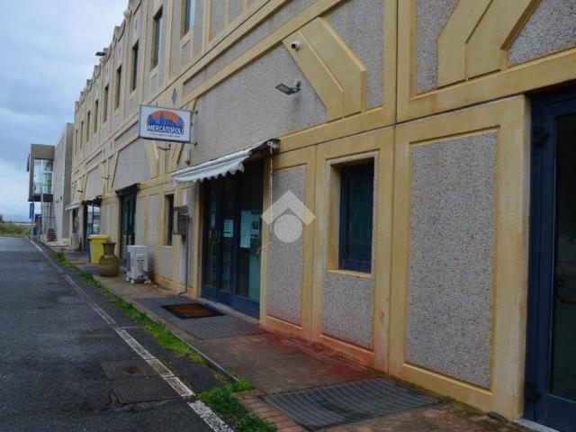 Locale Commerciale in affitto a Mulinu Becciu, Cagliari