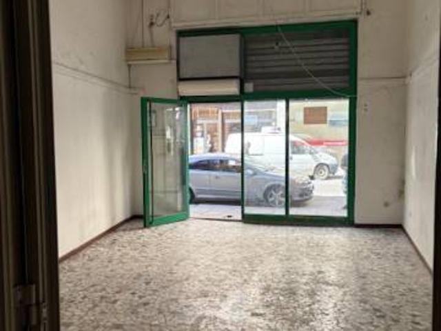Locale Commerciale in affitto a Stampaxi/Stampace, Cagliari