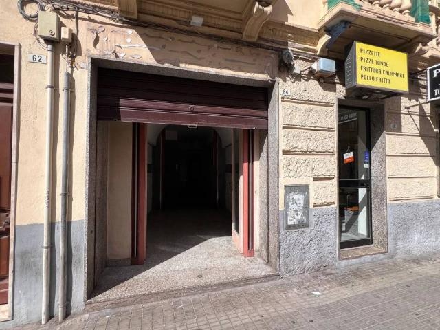 Locale Commerciale in affitto a Bonaria, Cagliari
