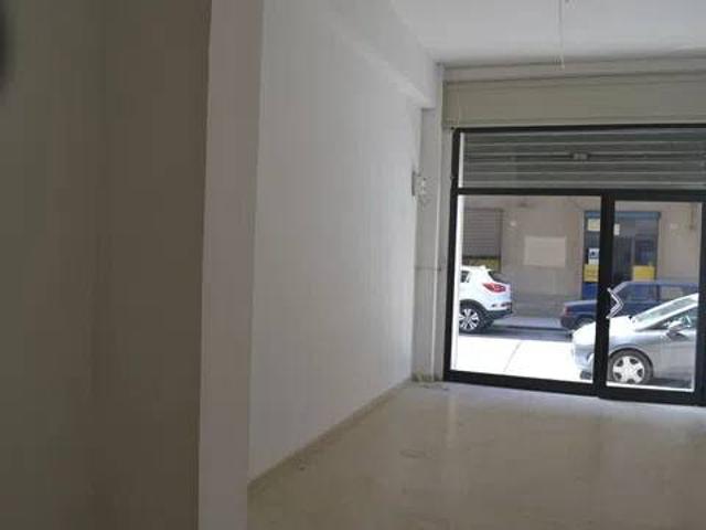 Locale Commerciale in affitto a Caltagirone, Sicilia