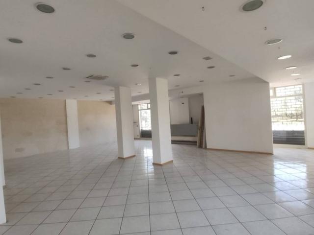 Locale Commerciale in affitto a Caltagirone, Sicilia