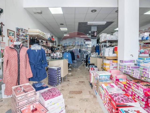 Locale Commerciale in affitto a Caltanissetta