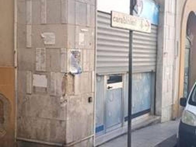 Locale Commerciale in affitto a Quartiere Provvidenza, Caltanissetta