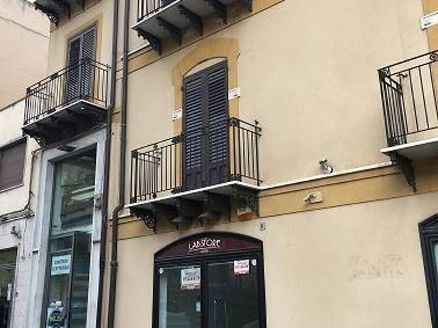 Locale Commerciale in affitto a Quartiere Provvidenza, Caltanissetta