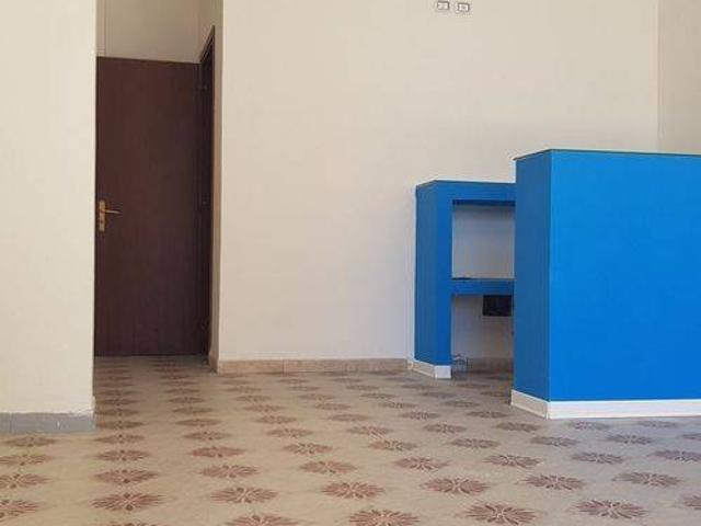 Locale Commerciale in affitto a Pezzarotonda, Campagna