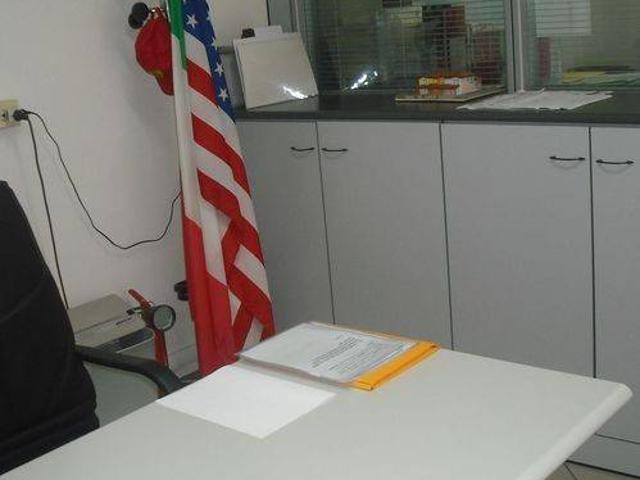 Locale Commerciale in affitto a Pianura Reggiana, Re
