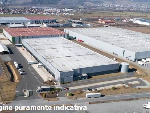 Locale Commerciale in affitto a San Donnino, Campi Bisenzio