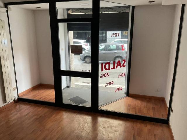 Locale Commerciale in affitto a Campobasso, Molise