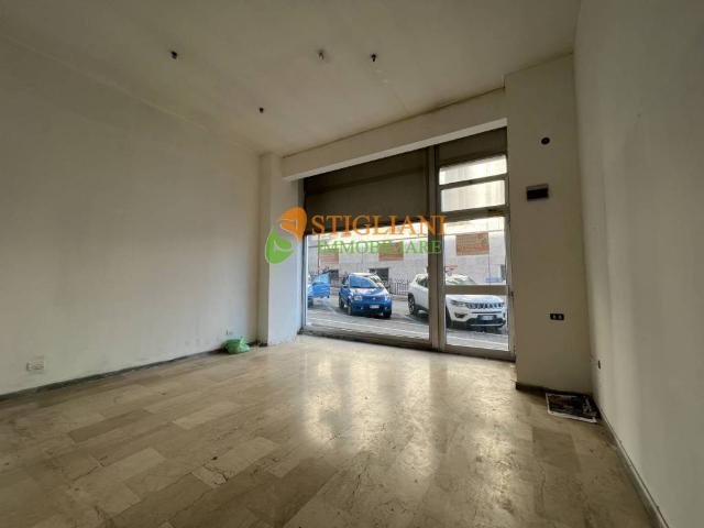 Locale Commerciale in affitto a Campobasso, Molise