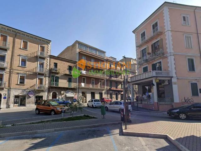 Locale Commerciale in affitto a Campobasso, Molise