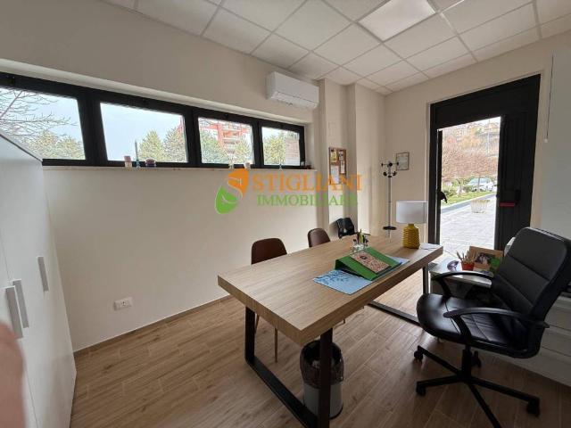 Locale Commerciale in affitto a Campobasso, Molise