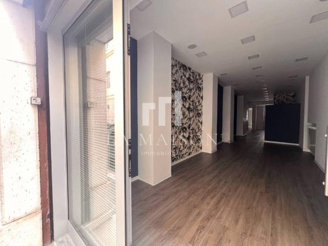 Locale Commerciale in affitto a Campobasso, Molise