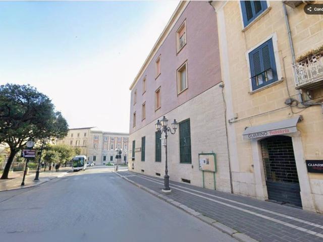 Locale Commerciale in affitto a Campobasso, Molise