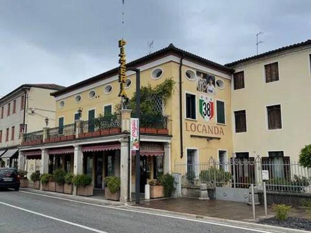 Locale Commerciale in affitto a San Marco, Camposampiero