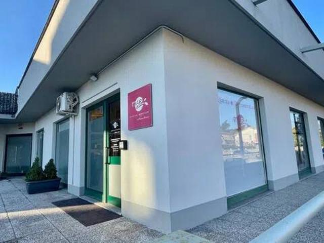 Locale Commerciale in vendita a Piemonte, Asti