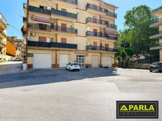 Locale Commerciale in affitto a Rovitelli, Canicattì E Borgalino
