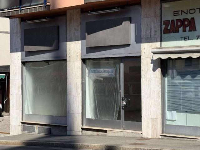 Locale Commerciale in affitto a Cantù, Lombardia