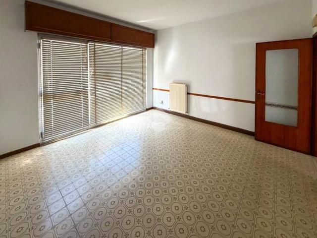 Locale Commerciale in affitto a Caorso, Reggio Emilia