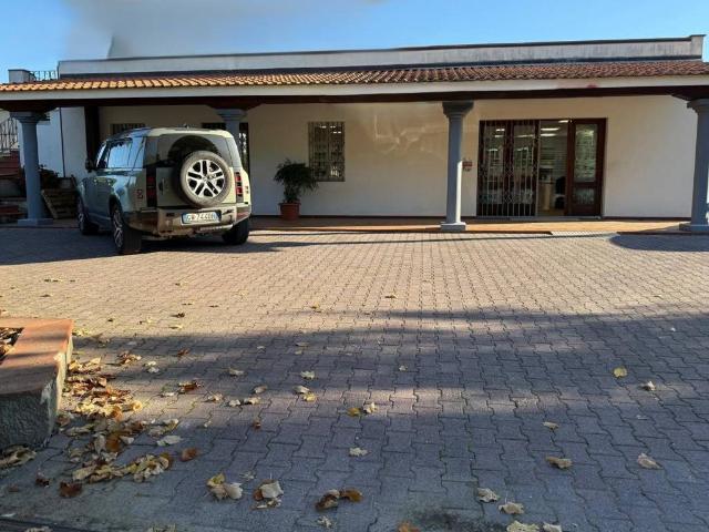 Locale Commerciale in affitto a San Ginese di Compito, Capannori