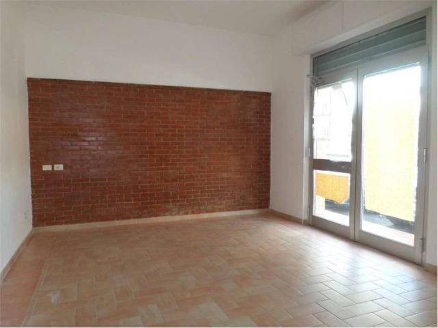 Locale Commerciale in affitto a Capannori, Lucca