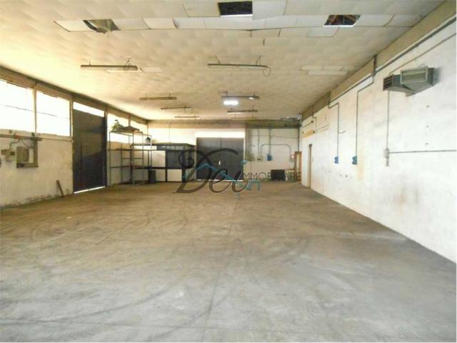 Locale Commerciale in affitto a Segromigno in Monte, Capannori