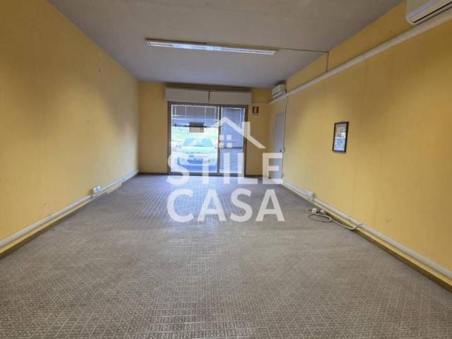 Locale Commerciale in affitto a Segromigno in Piano, Capannori