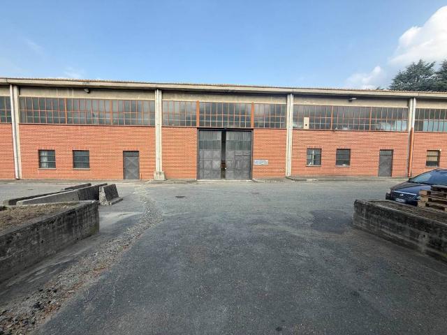 Locale Commerciale in affitto a Piemonte, Torino