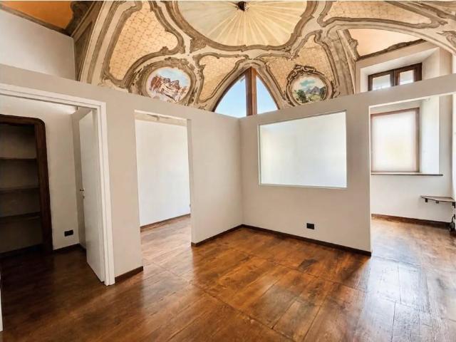 Locale Commerciale in affitto a Piemonte, Cuneo