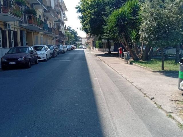 Locale Commerciale in affitto a Località Case Sparse, Cardito